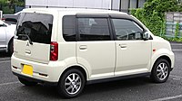 2004–2005 Mitsubishi eK Classy