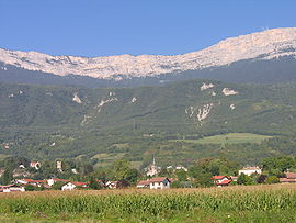 A general view of Claix