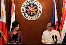 President Benigno Aquino III and Thai Prime Minister Yingluck Shinawatra during the latter's official visit to the Philippines, January 19, 2012