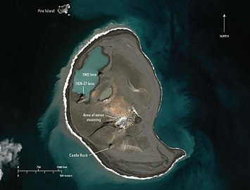 2018年4月20日のボゴスロフ島。噴火により地形が大幅に変化している。