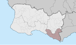 Localização na freguesia de Carcavelos e Parede e no concelho de Cascais.