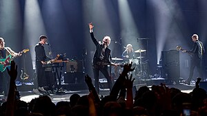 Franz Ferdinand performing live in 2018. From left to right: Bardot, Corrie, Kapranos, Thomson and Hardy