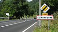 Panneau EB10 surmonté d'un cartouche et d'un panneau de fin de route prioritaire AB7.