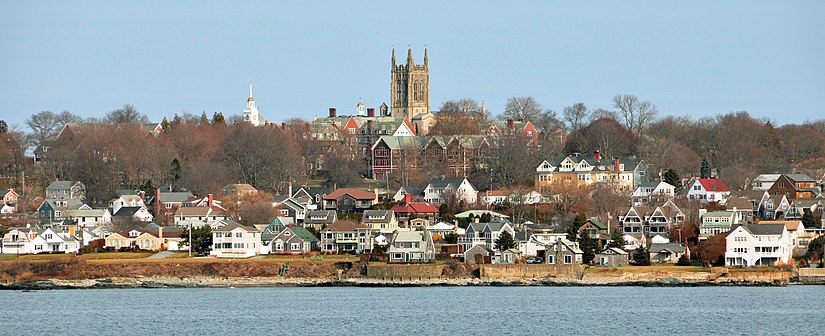 View from the Newport Cliff Walk