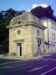 Pavillon d'octroi sur la Tranchée.