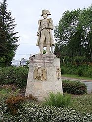 A statue of Napoléon I at the Col des Écharmeaux