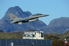 F-16 norvégien décollant de Bodø.