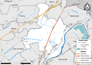 Carte en couleur présentant le réseau hydrographique de la commune