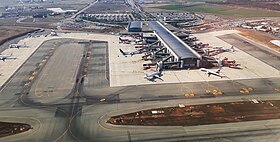 Aéroport international de Larnaca