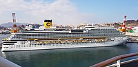 Costa Diadema nel porto di Mascate nel 2019