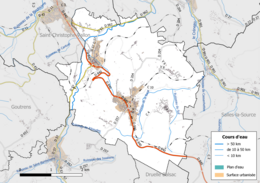 Carte en couleur présentant le réseau hydrographique de la commune