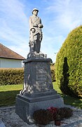 Le monument aux morts.