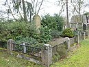 Grabstätte der Familie des Freischulzen Franz Albert Heinke, auf dem Friedhof