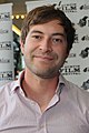 Mark Duplass interpreta Brett Pierson