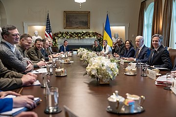 Zelenskyy and Biden in a bilateral meeting in the Cabinet Room