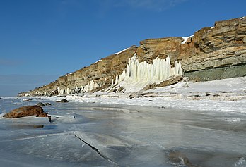 Les falaises de Pakri, à Paldiski, dans le golfe de Finlande, en Estonie. (définition réelle 4 263 × 2 904)