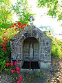 La fontaine de dévotion de Saint-Allouestre.