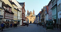 Speyer: Maximilianstraße with کلیسای جامع اشپیر in the background