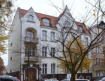 Building at Szwalbego street 4