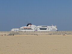 SeaFrance Rodin entrant au port de Calais