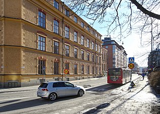 Herden 9 (närmst) och 8, fasad mot Mariebergsgatan.