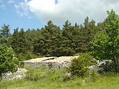 Le jas des Landérots (1 016 m) sur le sentier GR91B.