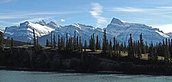 Siffleur Mountain (left) seen with Mount Peskett (right)