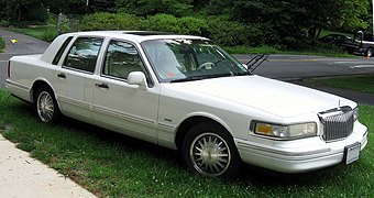 1995–1997 Lincoln Town Car