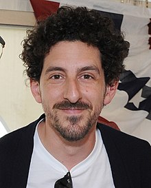 Description de l'image Adam Shapiro in 2016.jpg.