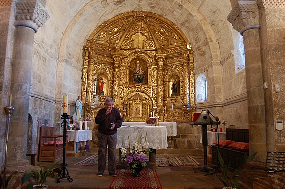 Church explained by its sacristan and bell ringer, Jaramillo de la Fuente