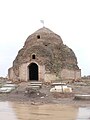 مزار شهمیر، بنایی به جا مانده از دوران سلجوقی. گمان بر این است که این بنا مکان مقدسی برای زرتشتیان بوده است.