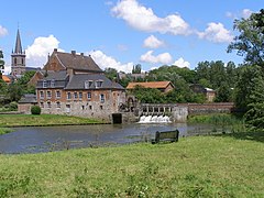 Le moulin de l'abbaye et l'église