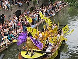 Activistas intersexuales en un bote en el Orgullo del Canal de Utrecht en los Países Bajos, el 16 de junio de 2018