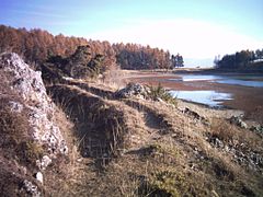 L'étang de Barbeyroux et l'ancien canal.