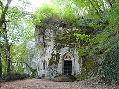 Chapelle monolithe de Caudon dans le Périgord