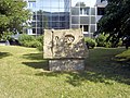 Sandsteinskulptur Stadthalle Rostock