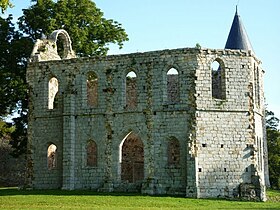 Château du Vivier (1352).