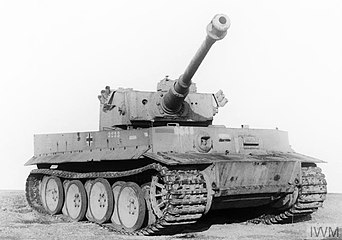 Tiger I tank equipped with the Nebelwurfgerät.