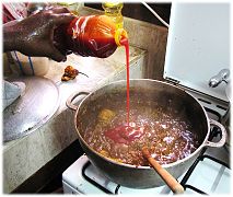 Dans la soupe kandia (Sénégal).