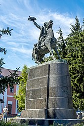 Statue équestre de Souvorov par Boris Edwards.