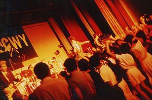 Boøwy performing in Japan, 1984