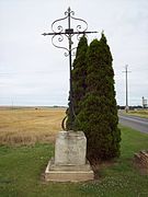 Autre calvaire à proximité du cimetière.