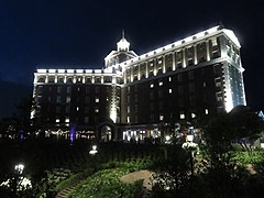 Cavalier Hotel at night