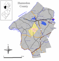 Location of Franklin Township in Hunterdon County highlighted in yellow (right). Inset map: Location of Hunterdon County in New Jersey highlighted in black (left).