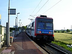 Une rame Z 20900 en gare de Villaines, en juin 2010.