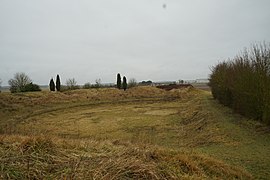 Vue latérale depuis le sud.