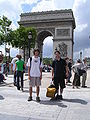 Yug Mon brother et moi, sans argent, à Paris.