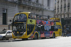 Ônibus de turismo em Buenos Aires.