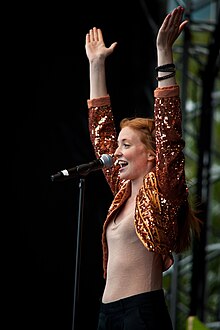 Hamlin performing in 2010