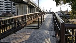 川端歩道橋